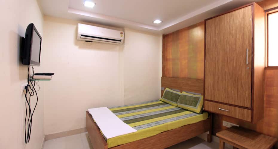 TG Stays Karol Bagh Asaf Ali Road, New Delhi 5